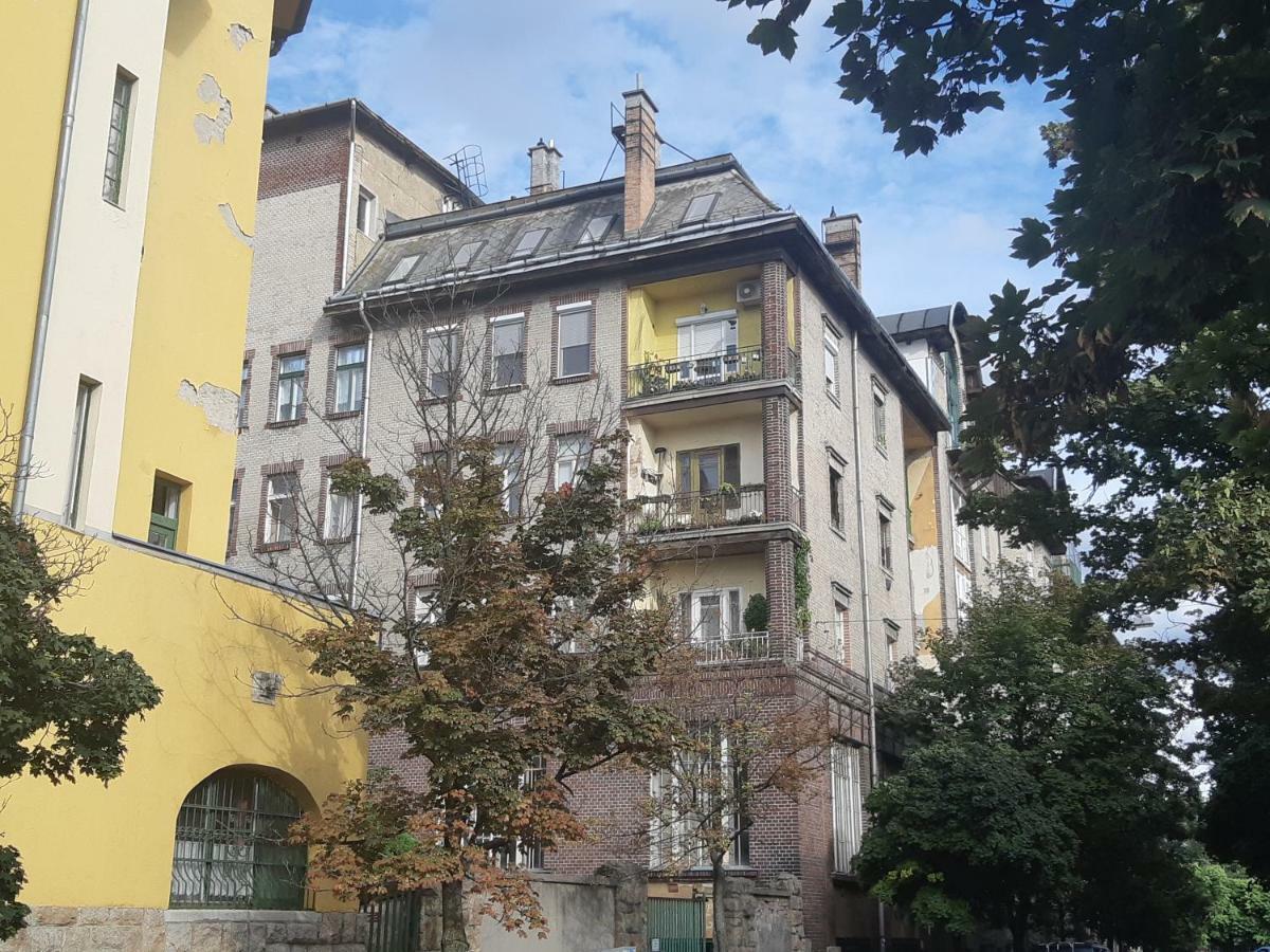 2 Bedroom Apartment Near Heroes Square Budapest Luaran gambar