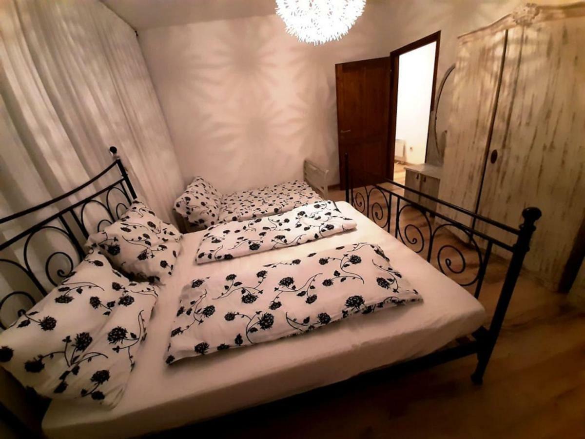 2 Bedroom Apartment Near Heroes Square Budapest Luaran gambar